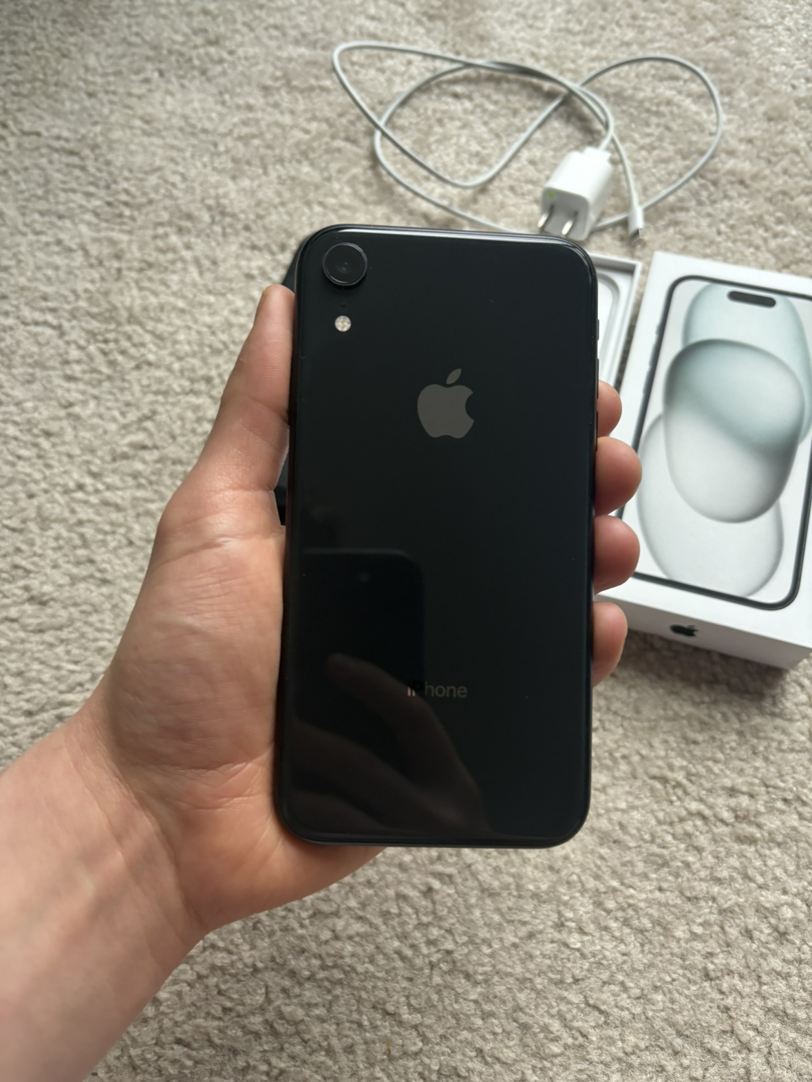 iPhone XR 64 gb (unlocked) - photo 3