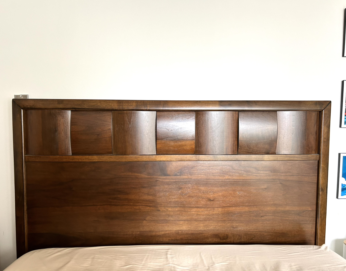Jovie Platform Bed (frame & box spring disassembled) - photo 3
