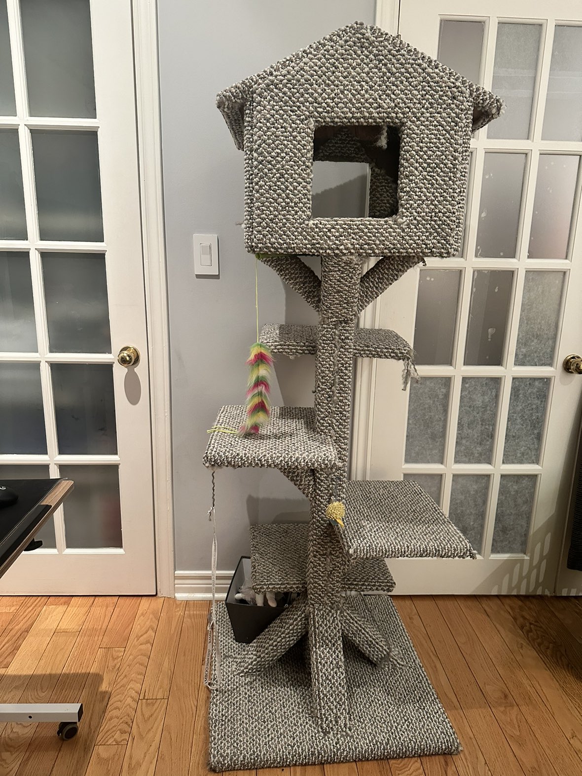 Cat tree - photo 2