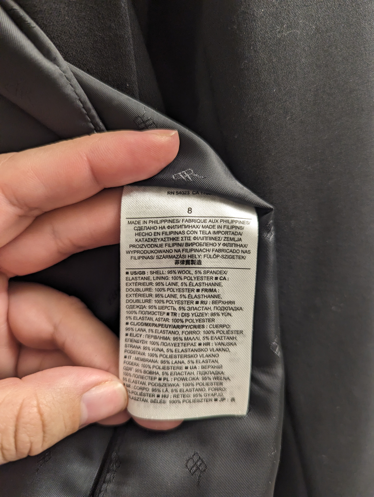 Banana Republic Lightweight Wool Two-Button Suit Blazer image indicator(7)