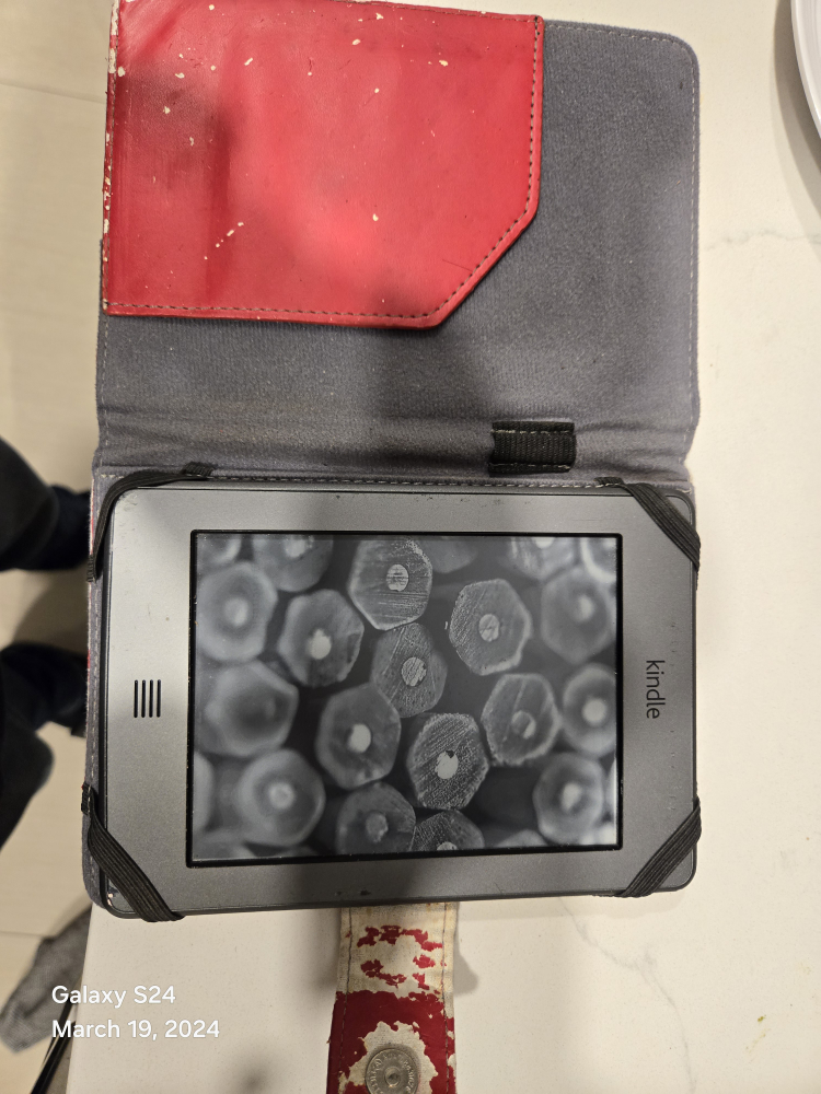kindle touch 4th gen thumbnail