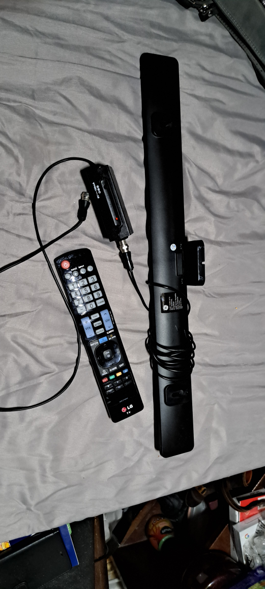 32" LG Smart television LN570B image indicator(2)