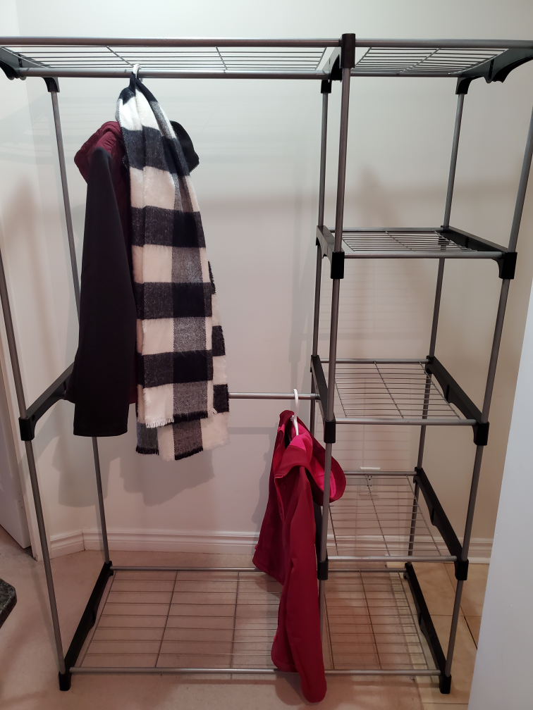 Standalone closet