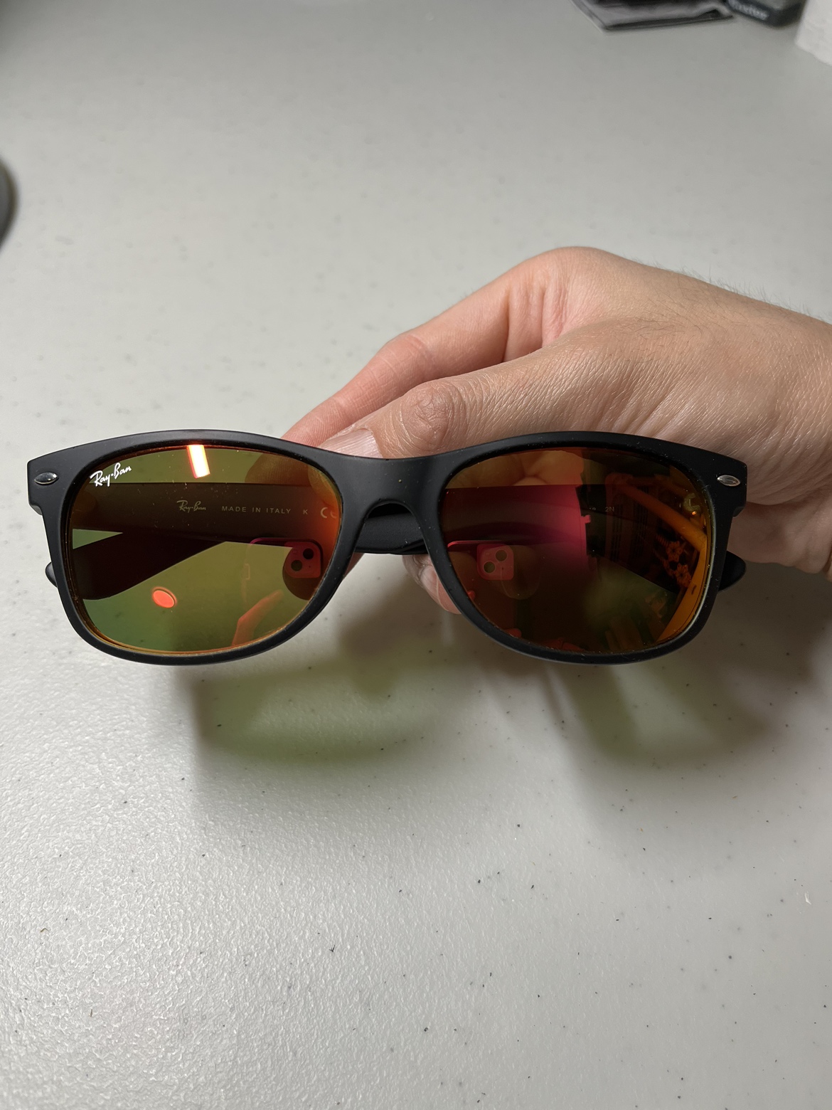 Ray Ban New Wayfarer sunglasses image indicator(2)