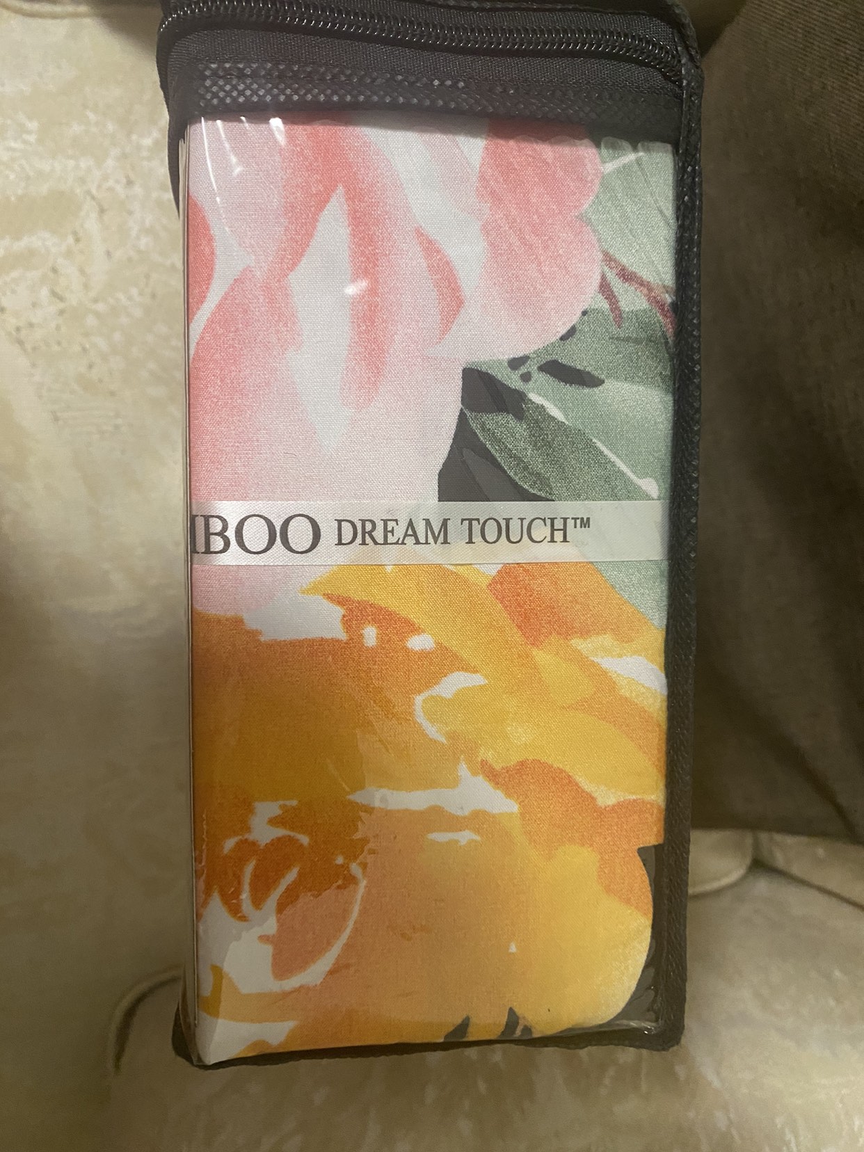Queen bed sheet - photo 4