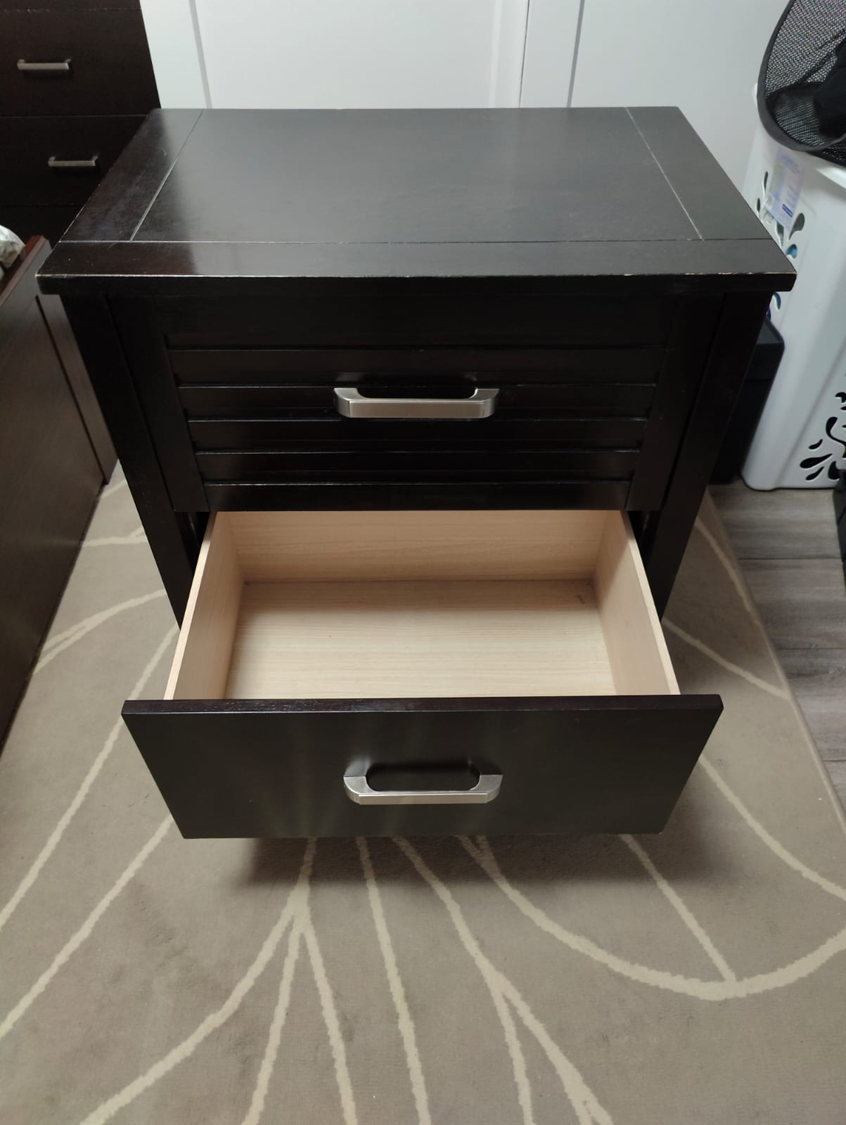 Night stand