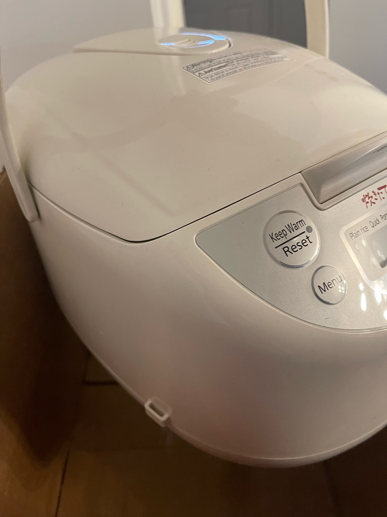 Rice cooker like new / can deliver with small fee image indicator(2)