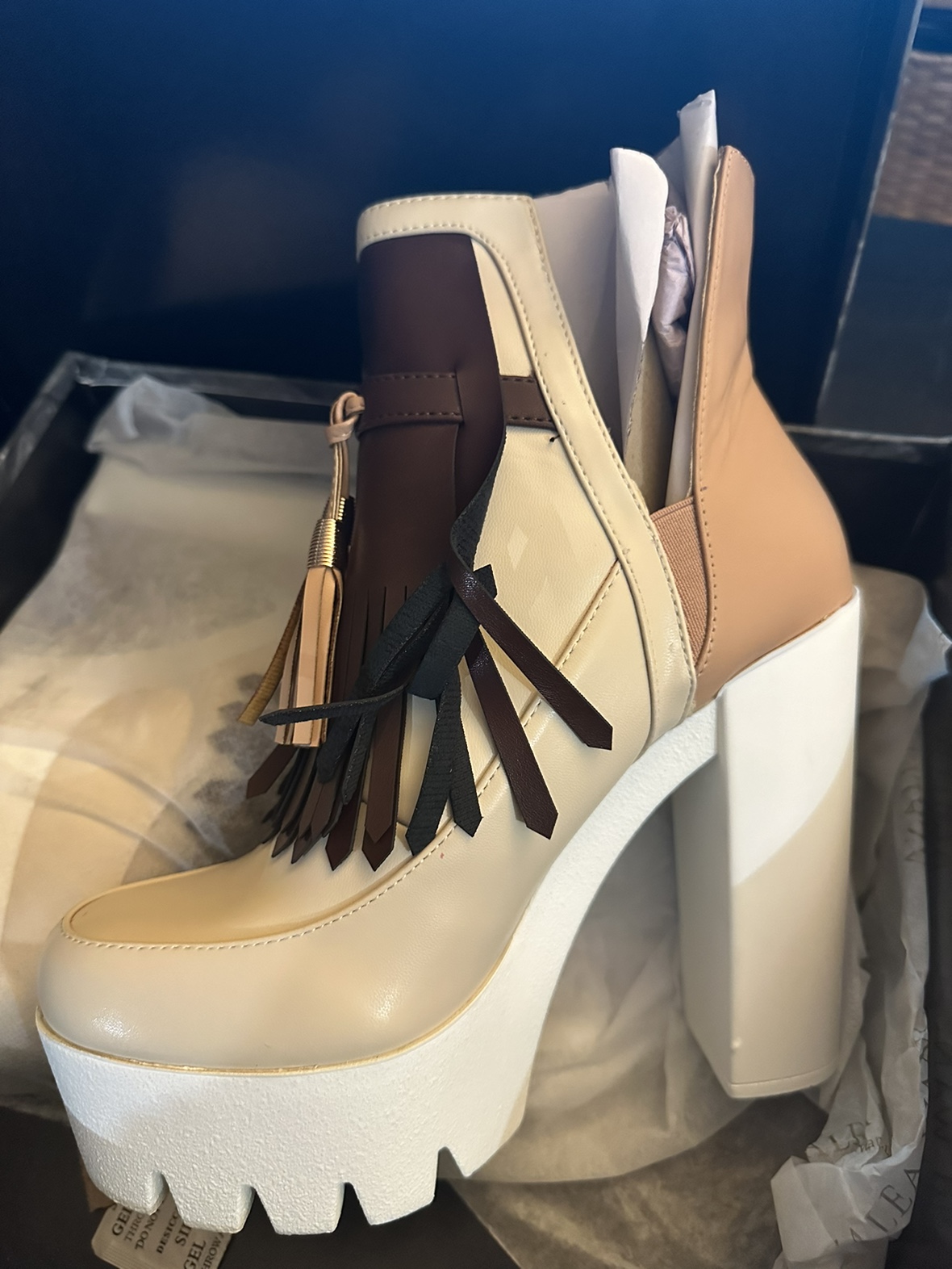 Women’s boots image indicator(7)