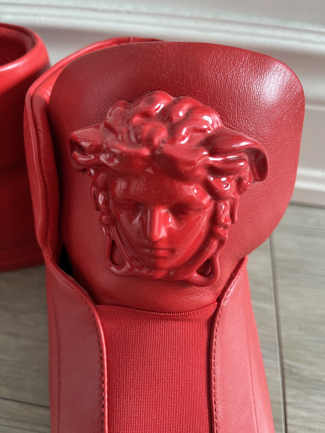 Versace hightop red sneaker - size 10 / 42 - photo 3