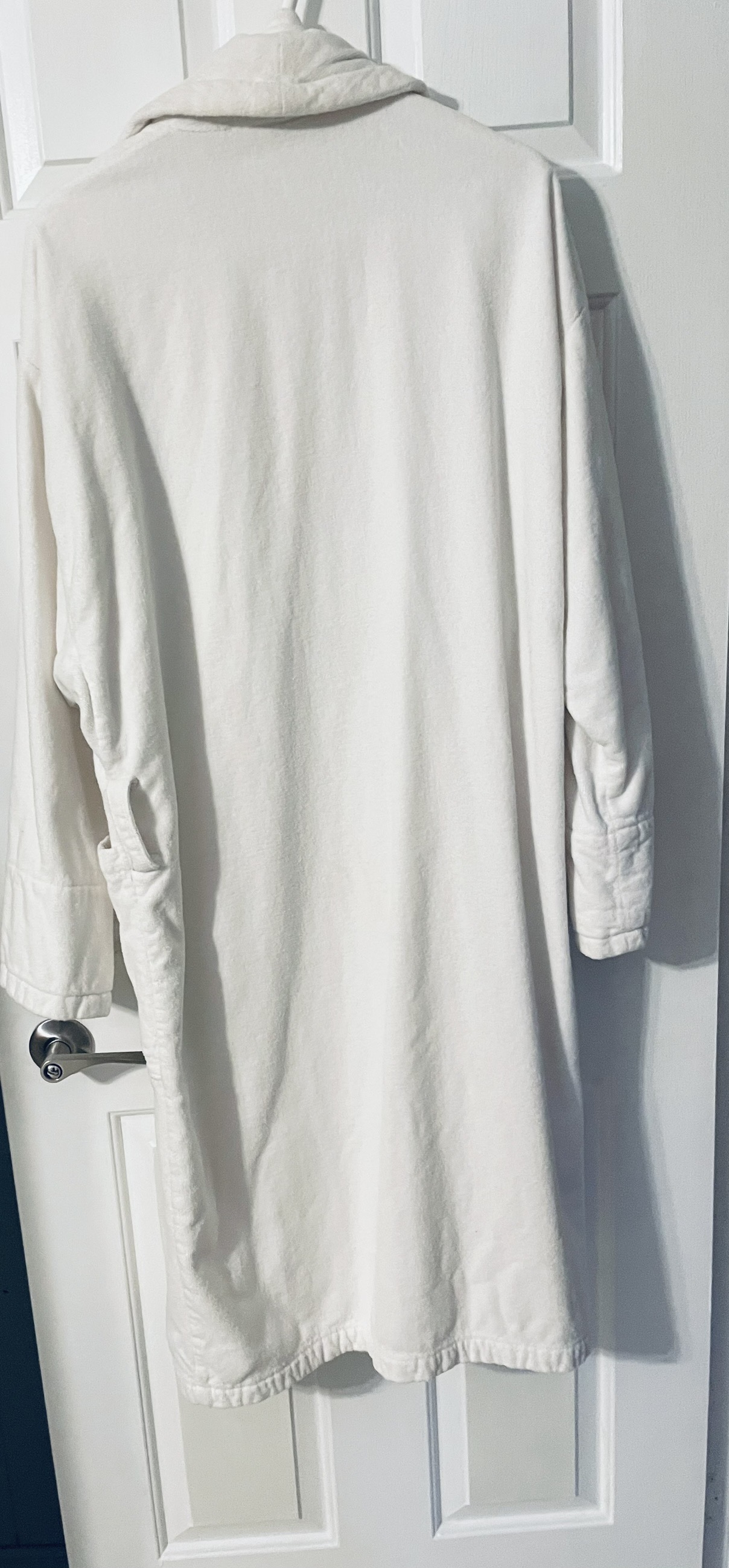 Tommy Hilfiger excellent condition  house coat image indicator(4)