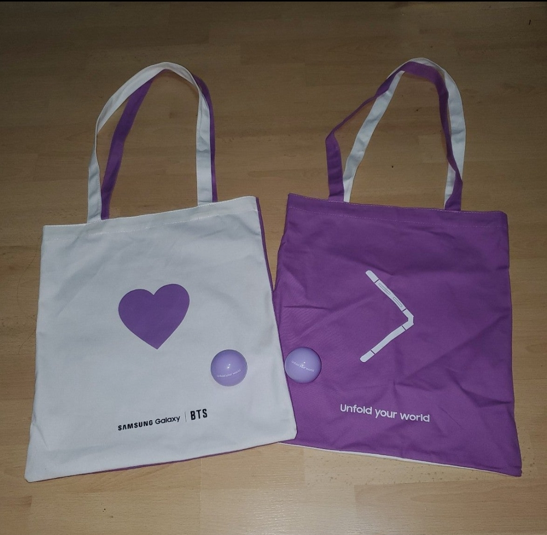 BTS X SAMSUNG tote bag and balls
