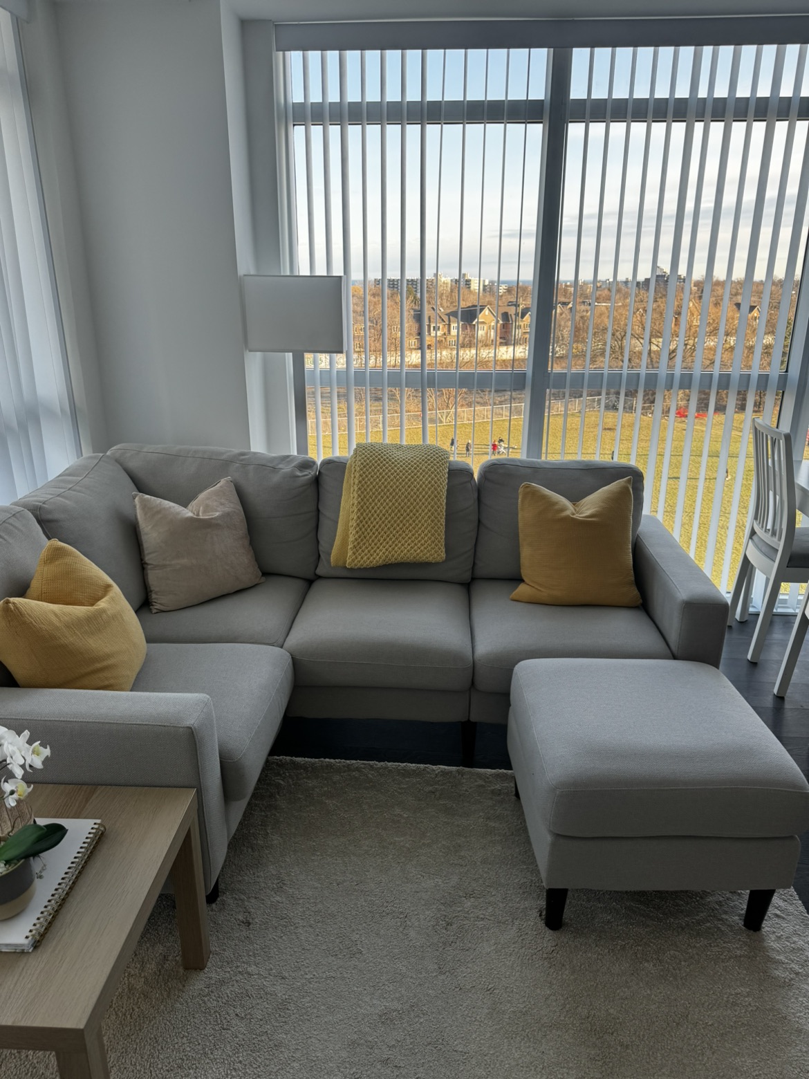 Sectional sofa with ottoman - photo 3