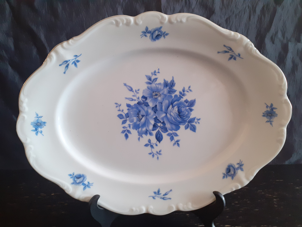 Queen Anne Royal Bavarian Dinnerware Set image indicator(7)