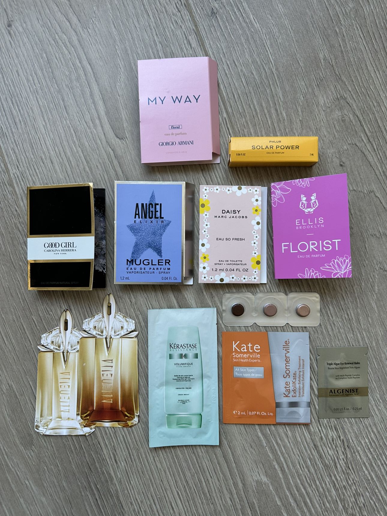 Cosmetics Lot thumbnail