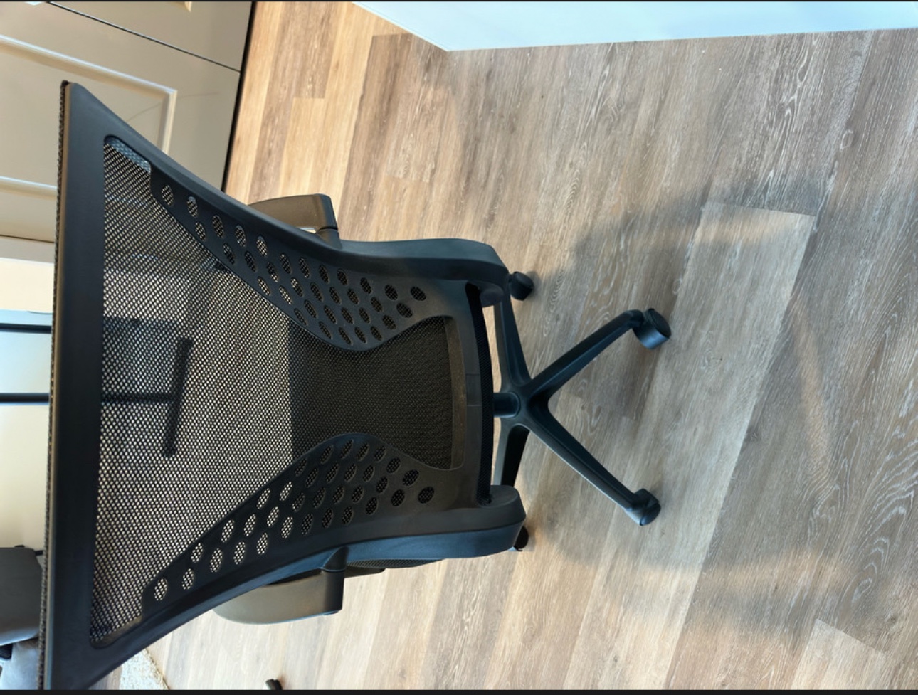 Office Desk & Chair - photo 3