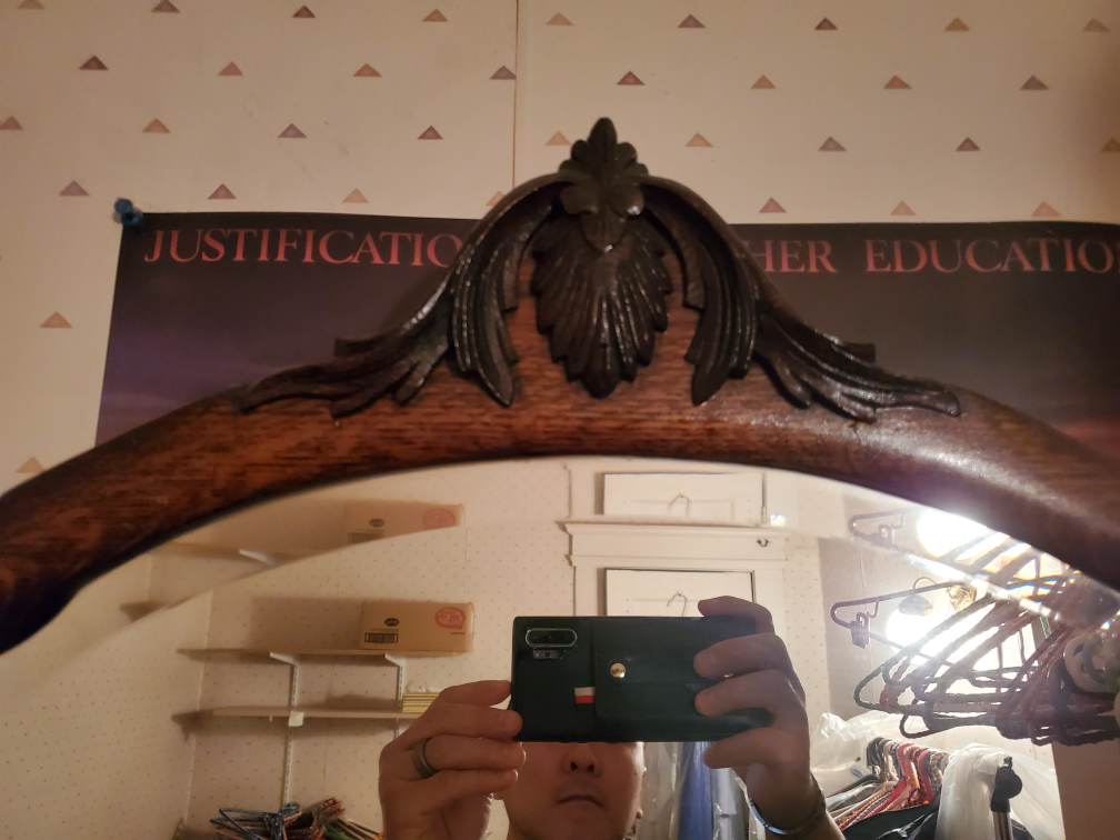 Vintage dresser with mirror image indicator(4)