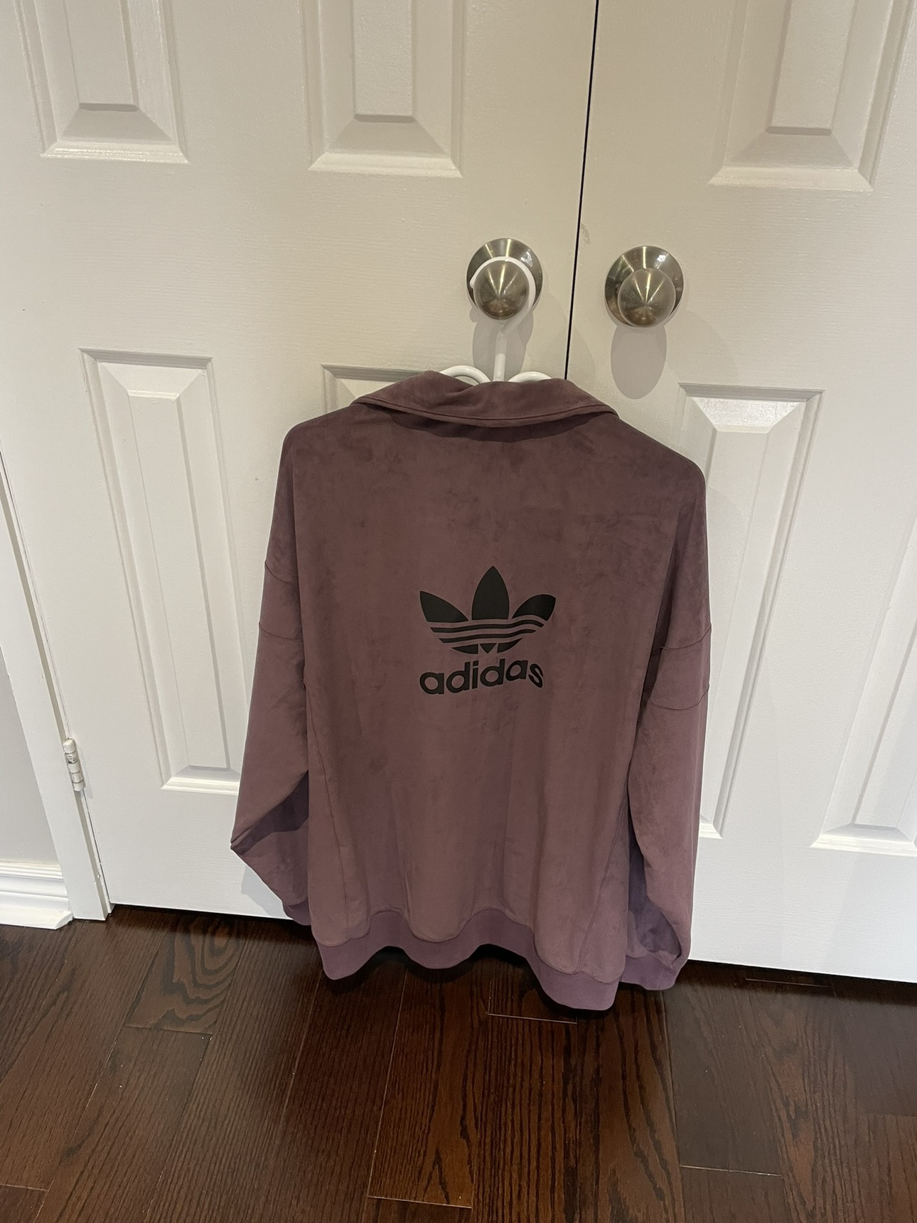 Adidas Jacket and matching pants size XL image indicator(2)