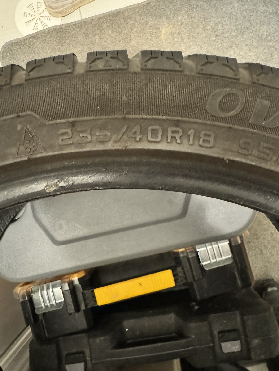 Winter tires for sale image indicator(2)