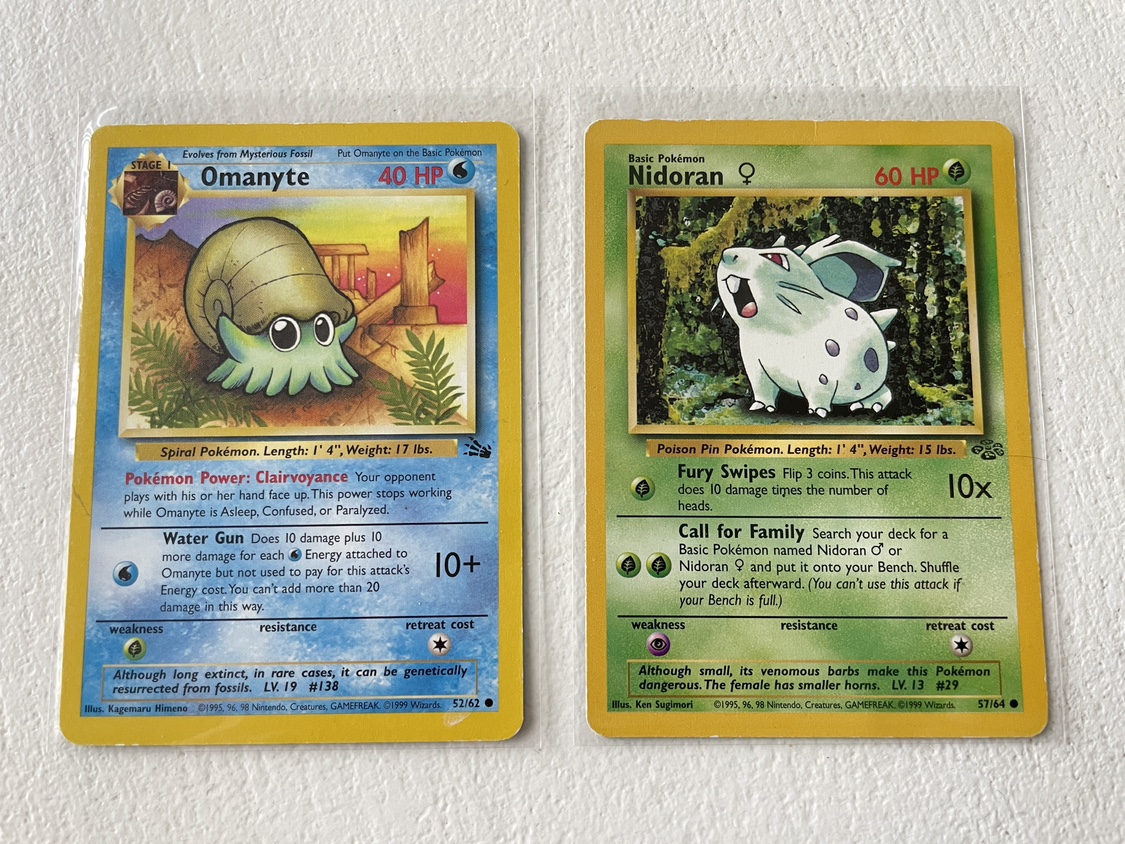 Pokémon cards 1995 Omanyte & Nidoran thumbnail