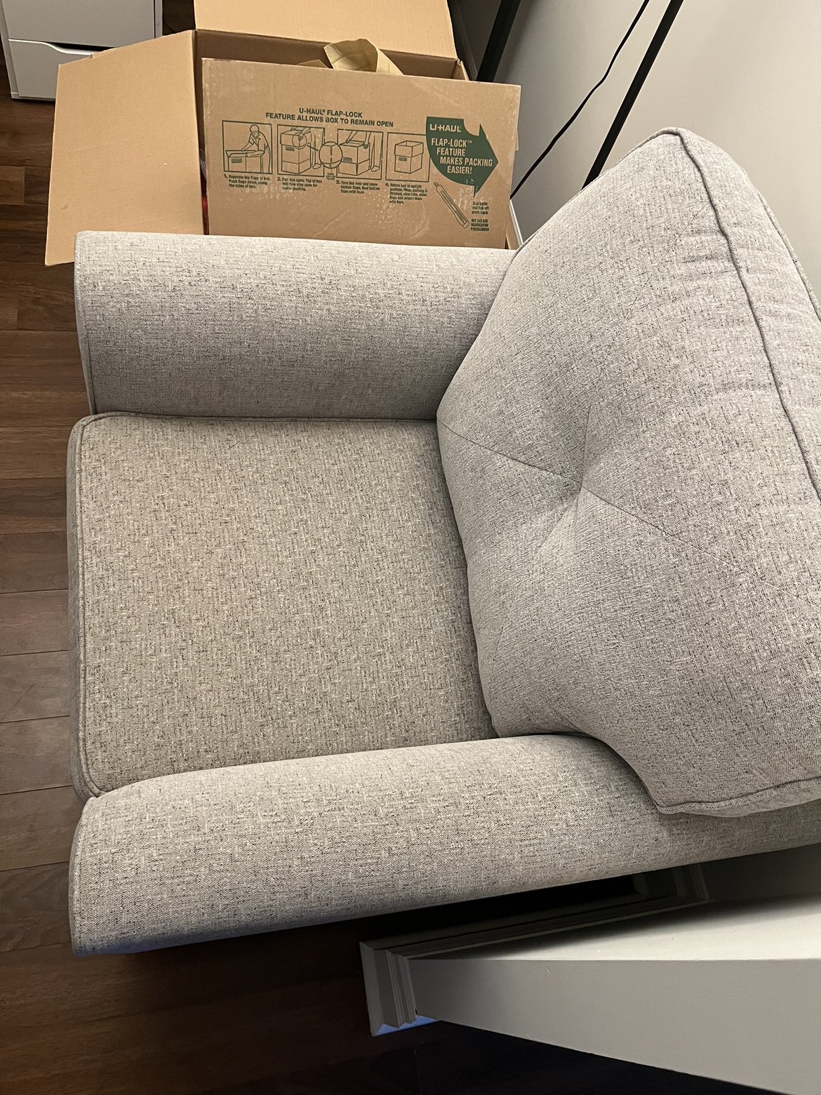 Sofa love seat and a single - photo 4