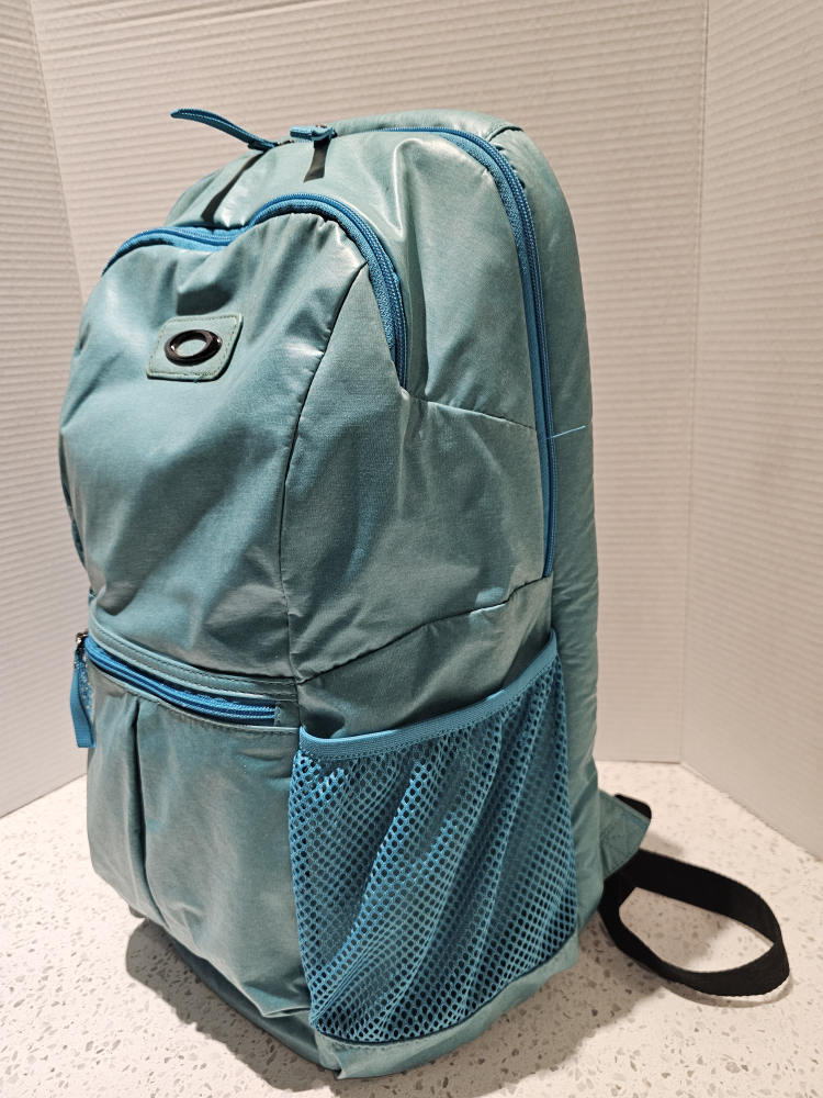 Oakley backpack - photo 4
