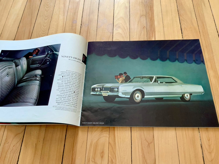 ⭐️⭐️Vintage 1967 Oldsmobile Brochure Booklet⭐️⭐️ image indicator(3)