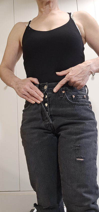 levi's women's jeans pants 👖 image indicator(4)