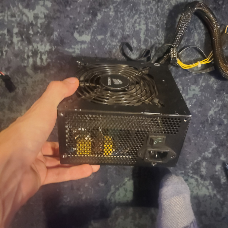 corsair 600W power supply image indicator(2)