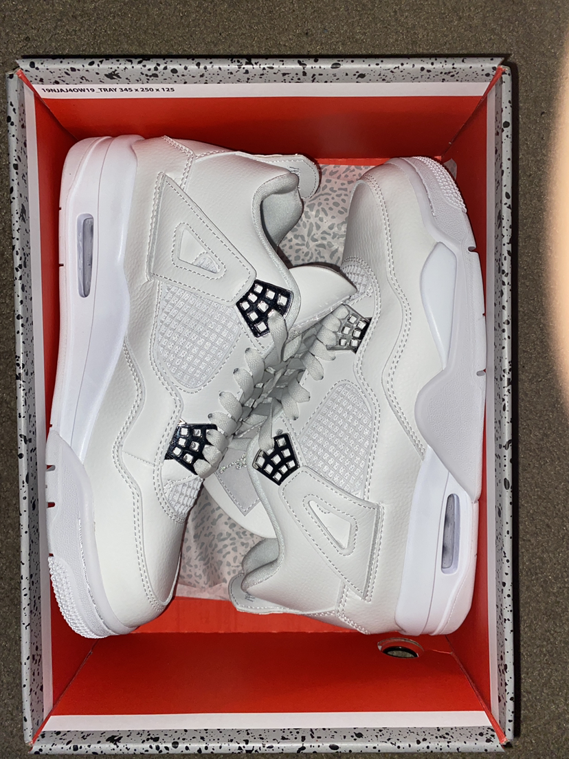 Air Jordan 4