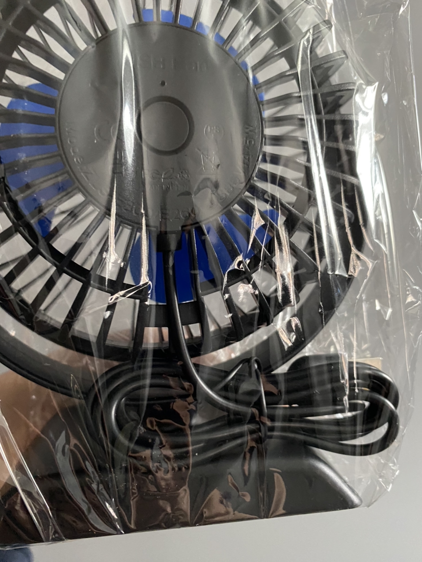 New small desk fan #freecycle - photo 3