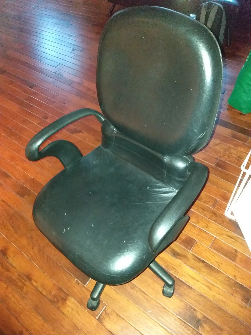 leather office chair - photo 2