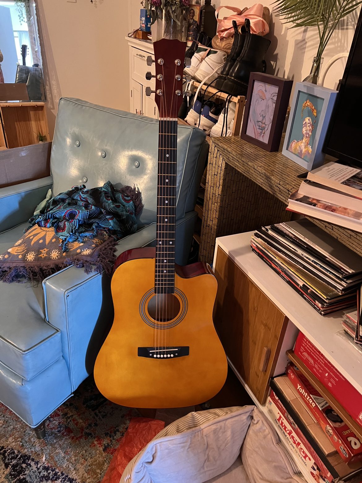 Full Size Acoustic Guitar - great for beginners.