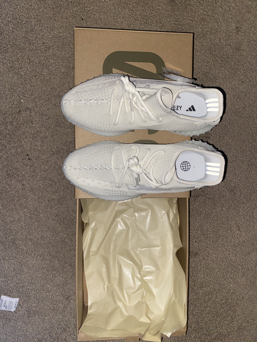 Adidas Yeezy Boost - photo 2