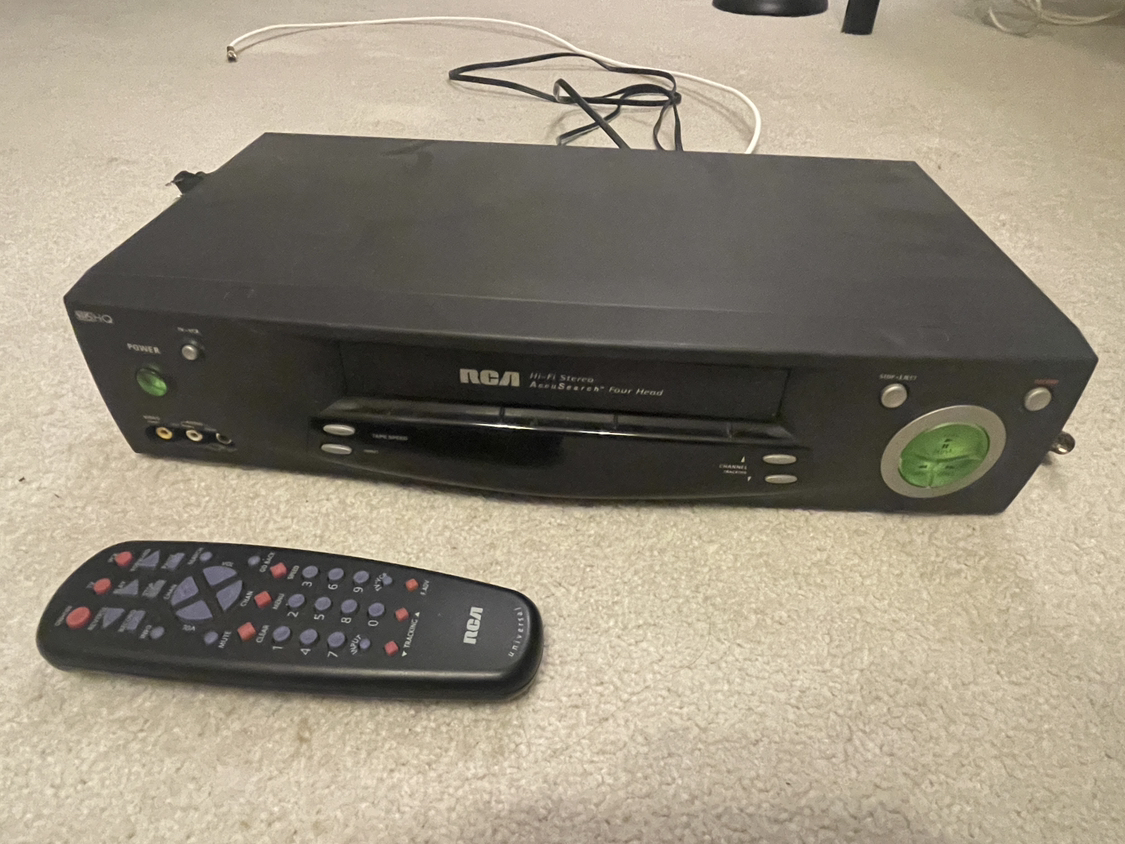 RCA VCR with remote thumbnail
