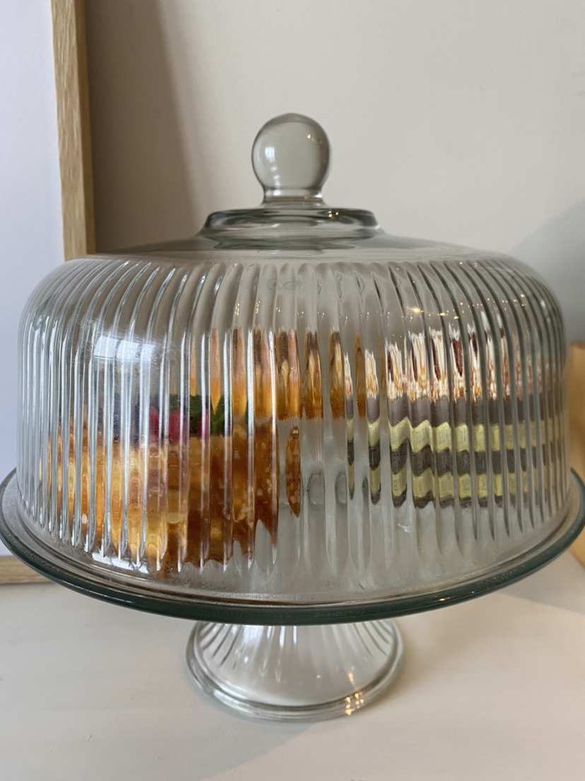 Glass cake dome