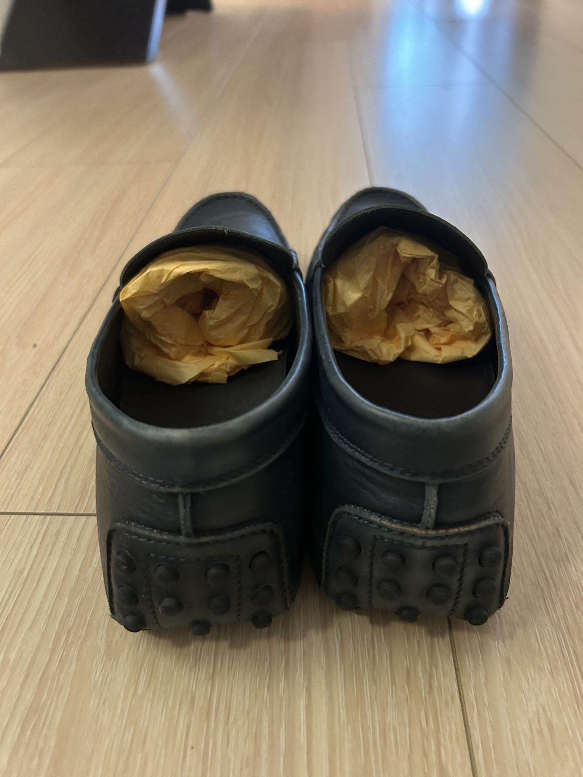 TOD’S Gommino Leather Loafers (Men size 10) image indicator(4)