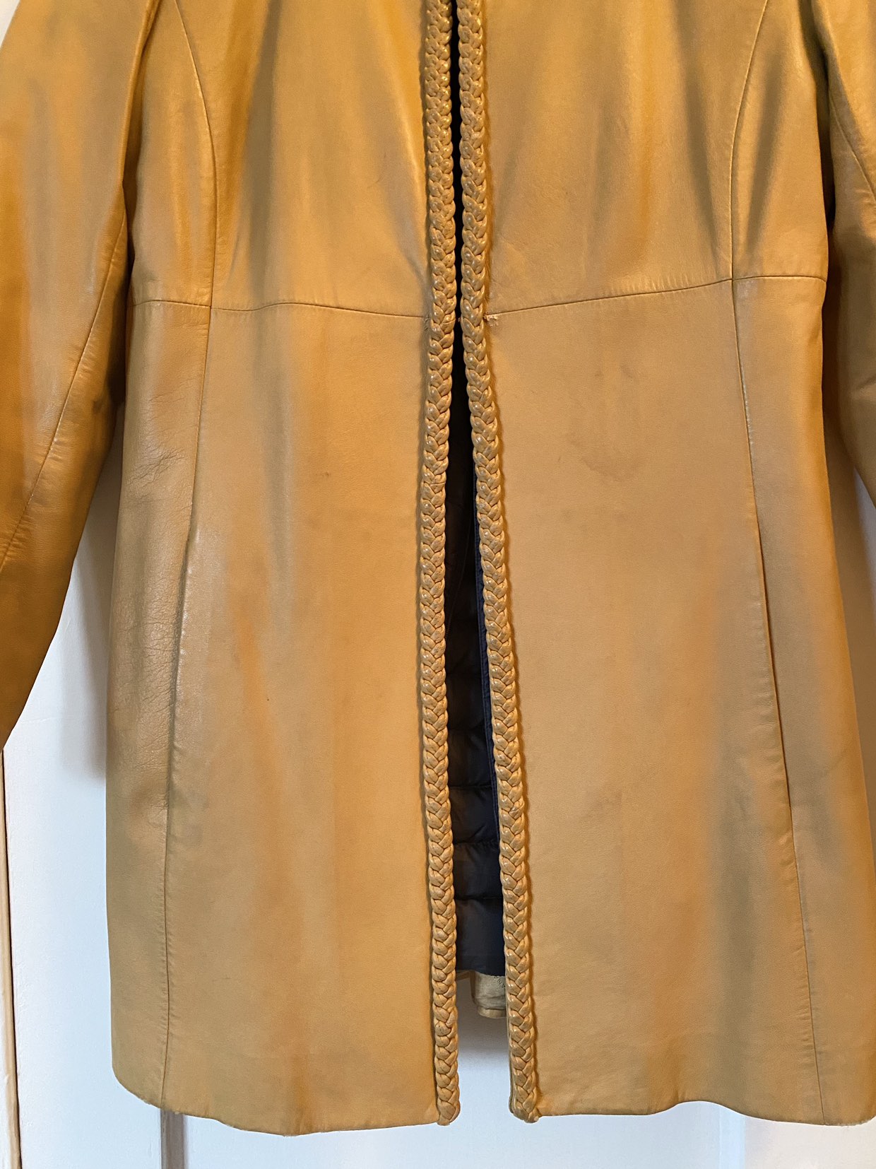 Leather coat 3/4 length. - photo 3
