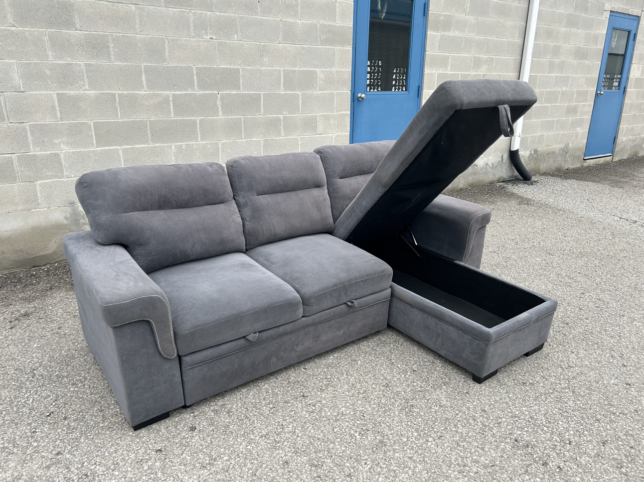 FREE DELIVERY•BRASSEX GREY SECTIONAL COUCH / SOFA BED w/ STORAGE - photo 4