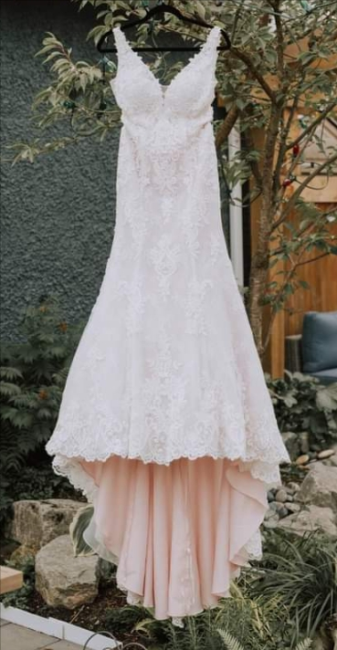 Wedding Dress - Size 4 - photo 3