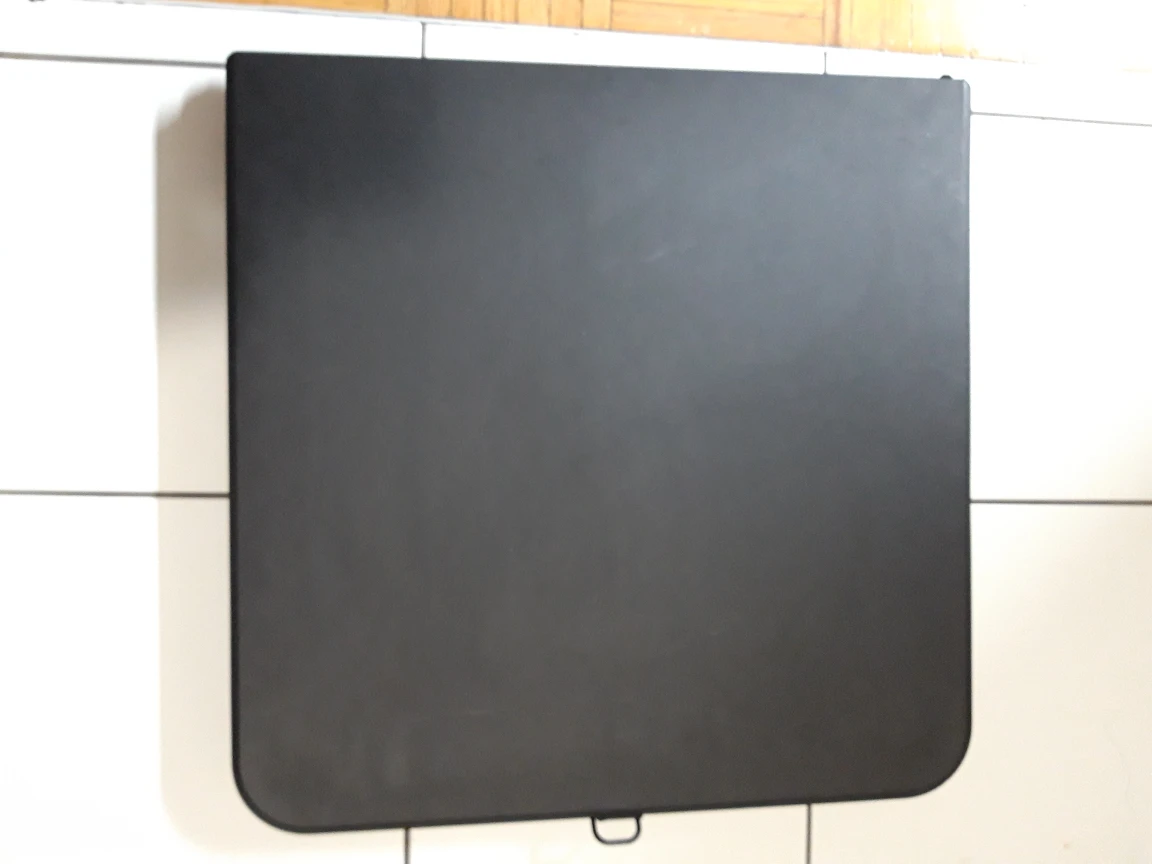 Folding Table thumbnail