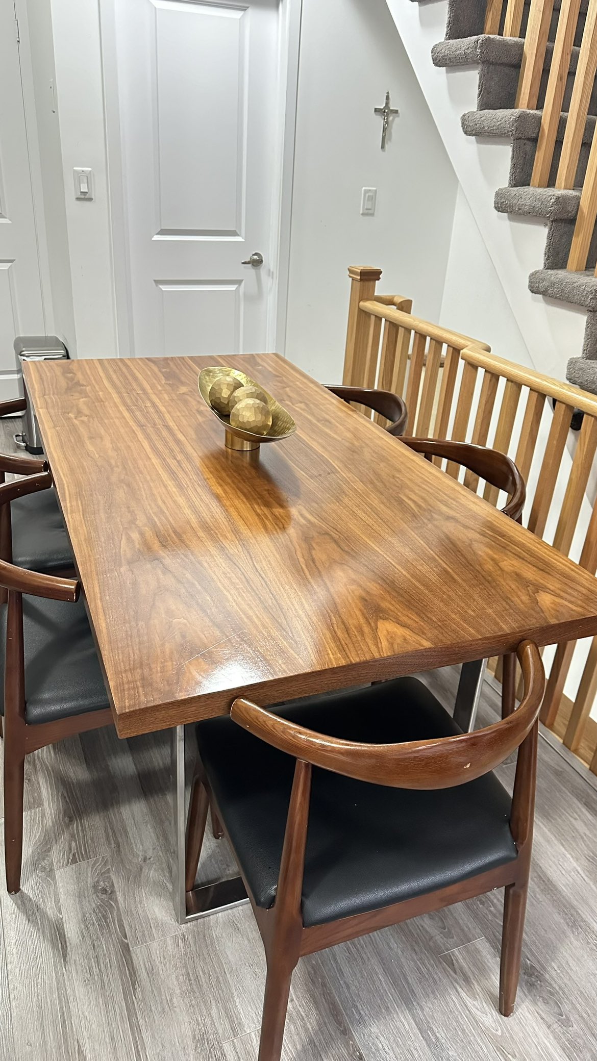 Moving Sale!! Dining table - photo 2