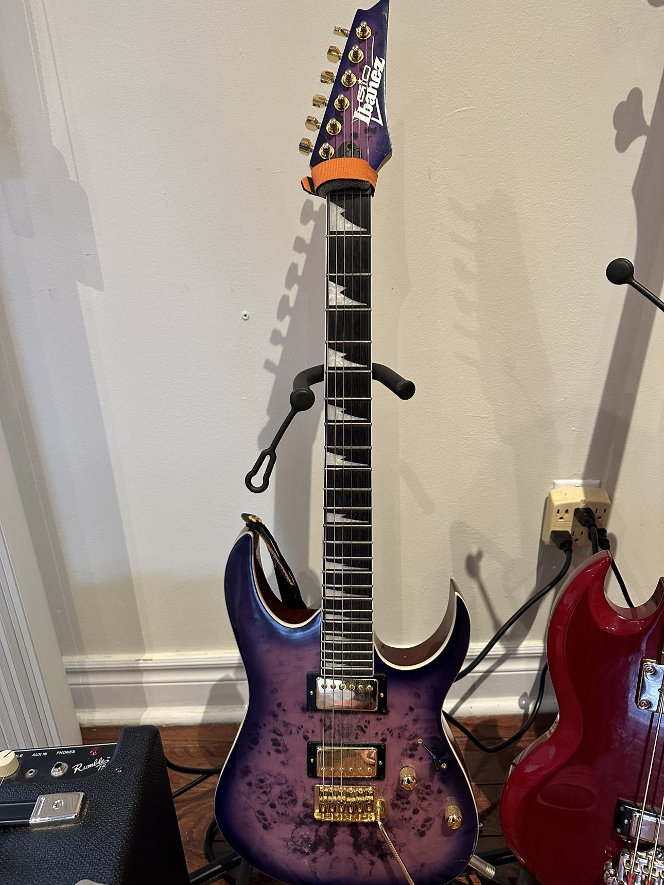 Ibanez Electric Guitar thumbnail