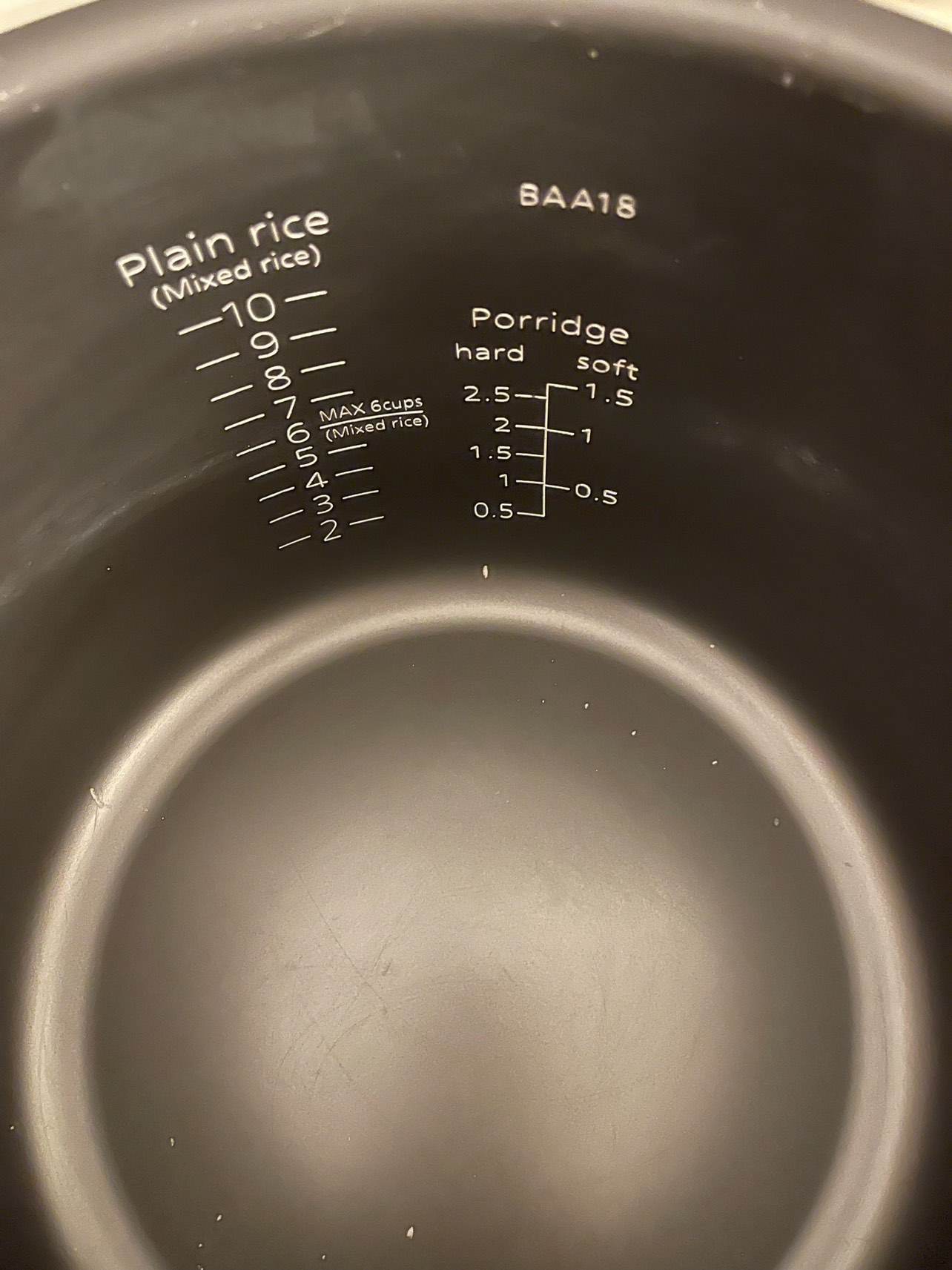 Rice cooker like new / can deliver with small fee image indicator(9)