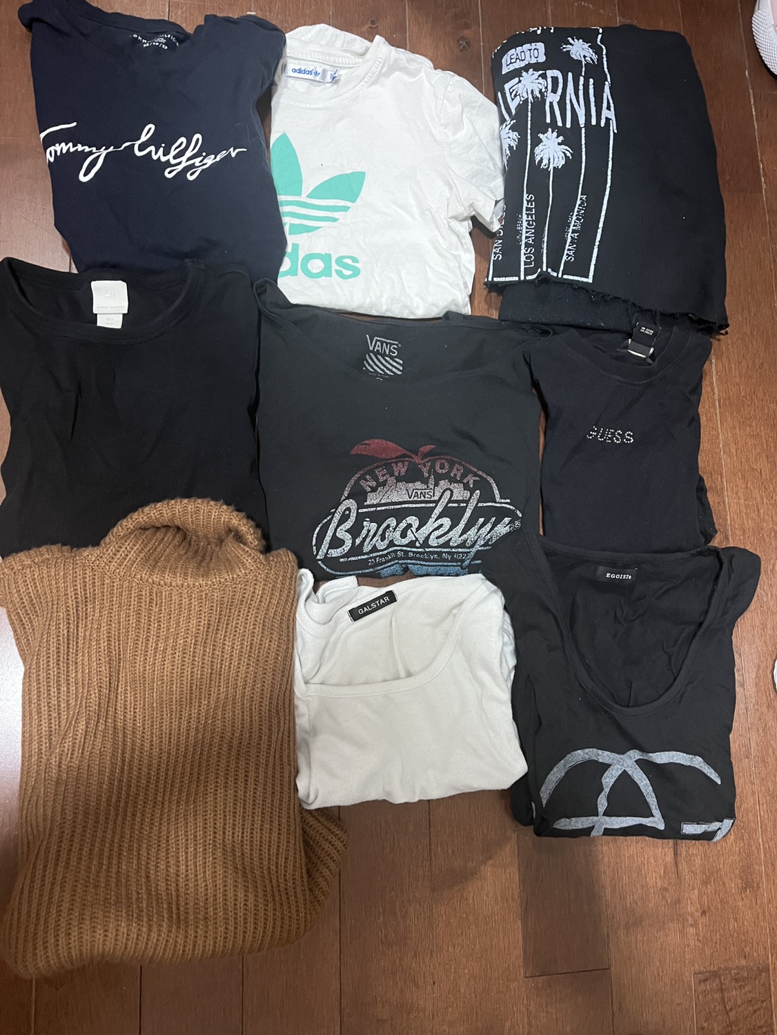 9 tops