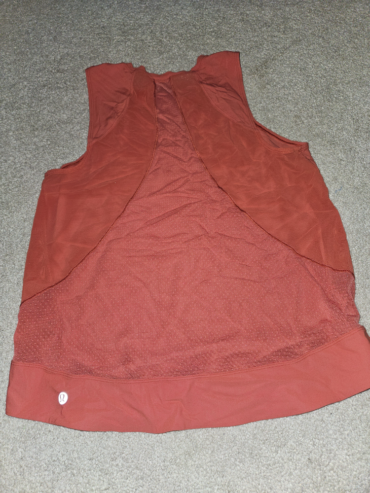 LuluLemon Tank - Medium image indicator(2)