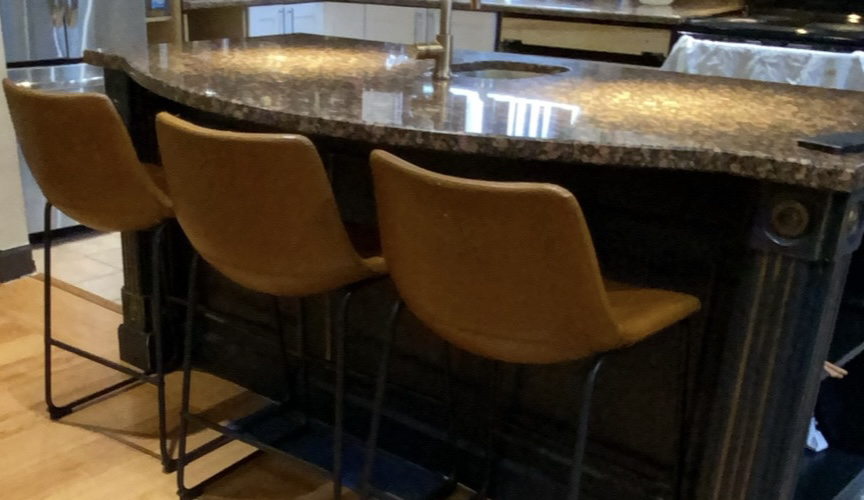 Bar stool