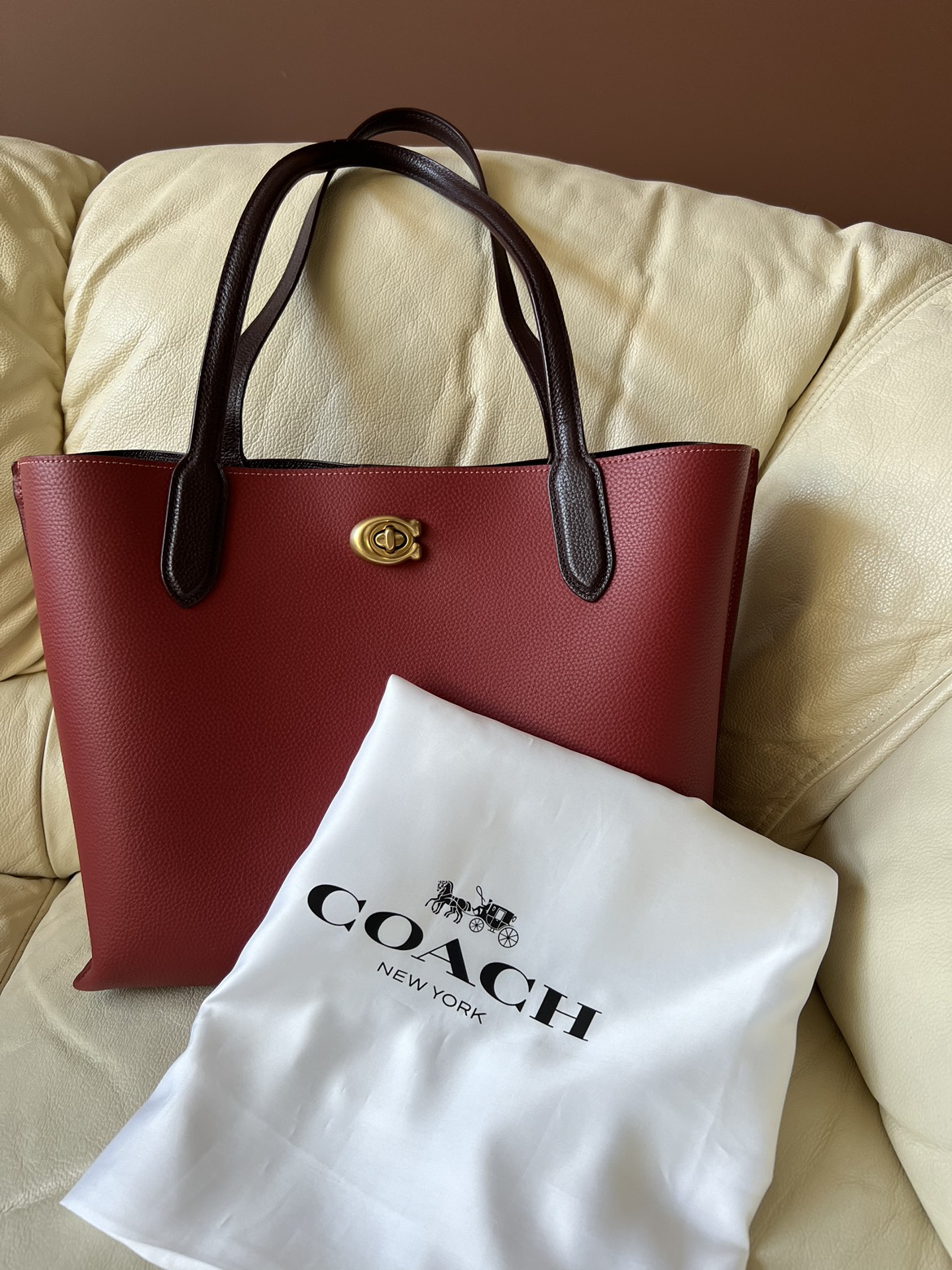 Coach Shoulder Bag thumbnail