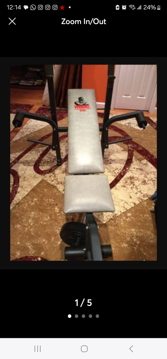 Weider weight bench combo w/ lifting bar & weight plates