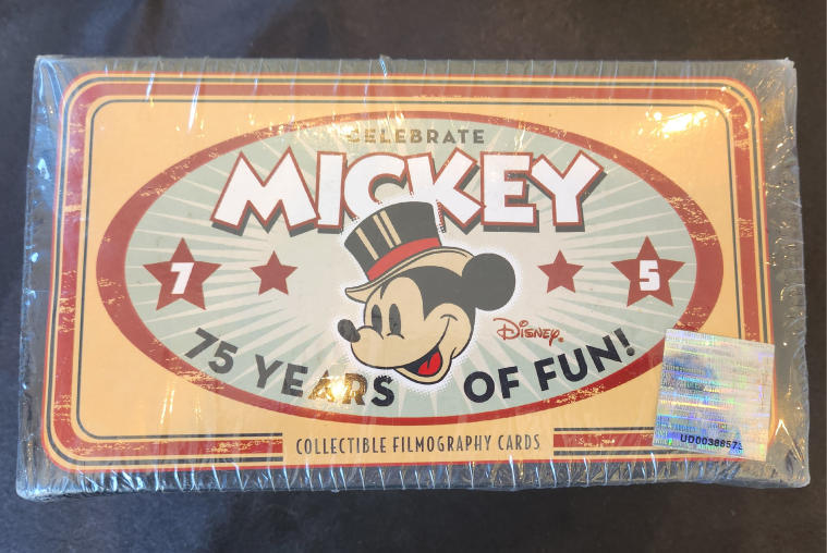 Mickey 75 Years Collectible Photography image indicator(4)
