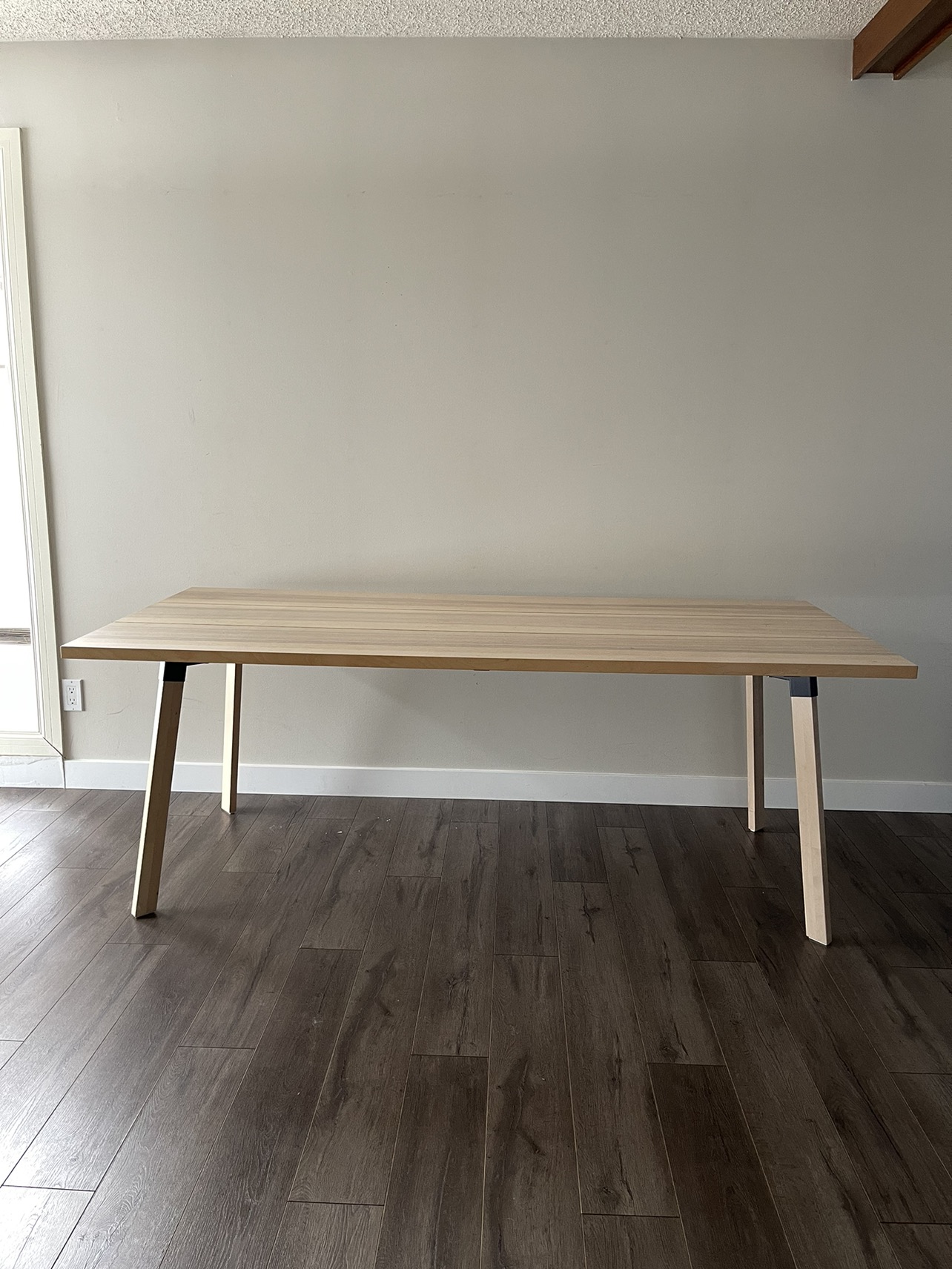 IKEA Ypperlig Dining Table